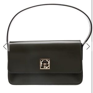 Annie bing Chic green Leather Shoulder Bag new with tag